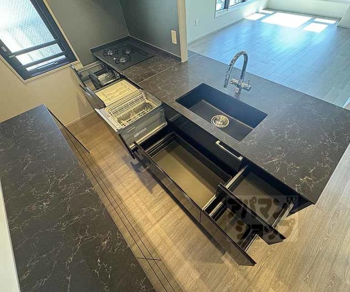 【ジオ京都御池通】