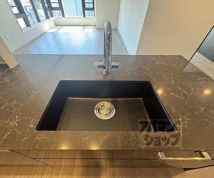 【ジオ京都御池通】