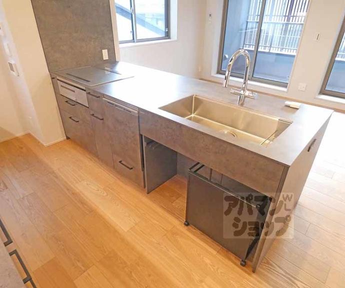 【パーチェ三条菊鉾町】間取