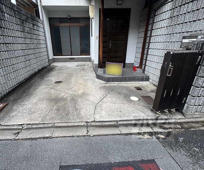 【二条城北エリアのガレージ付き戸建て（中務町）】間取