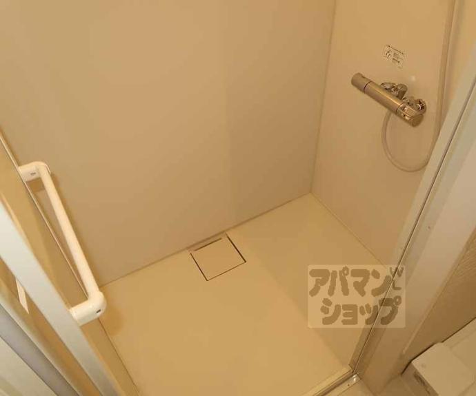 【ＮＡＫＡＮＩＳＨＩ　ＦＩＲＳＴ　ＢＬＤ．】間取