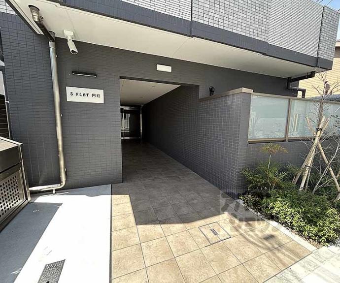 【Sフラット円町】