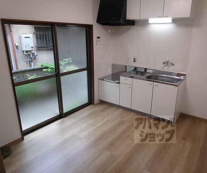 【西賀茂北川上町１４貸家】間取