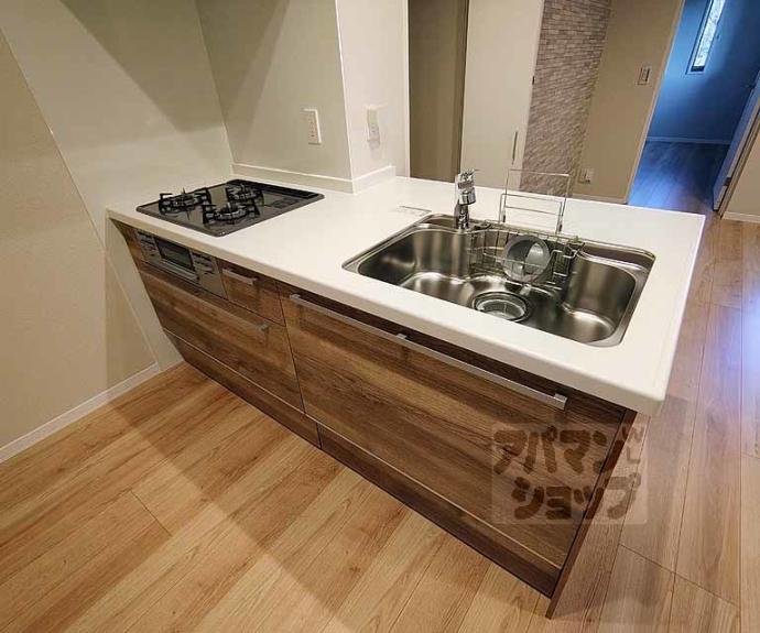 【エクレール　ヴェール　シャーメゾン西院】間取