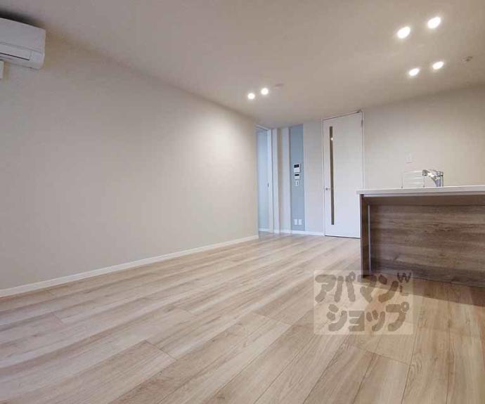 【エクレール　ヴェール　シャーメゾン西院】間取