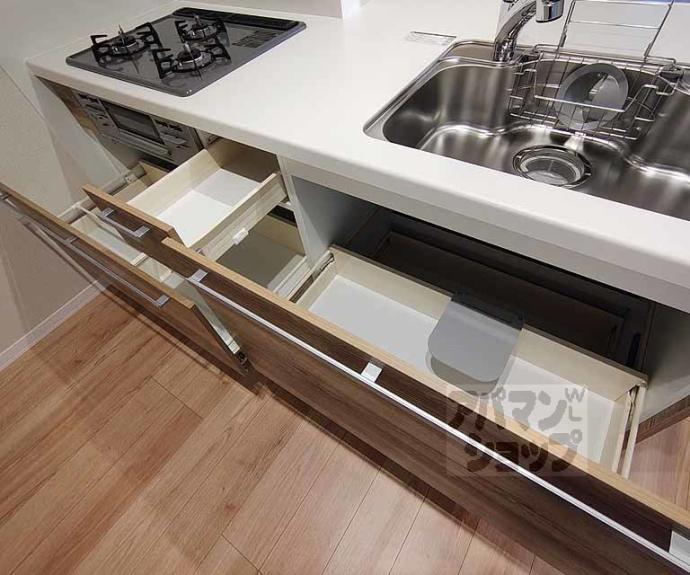 【エクレール　ヴェール　シャーメゾン西院】間取