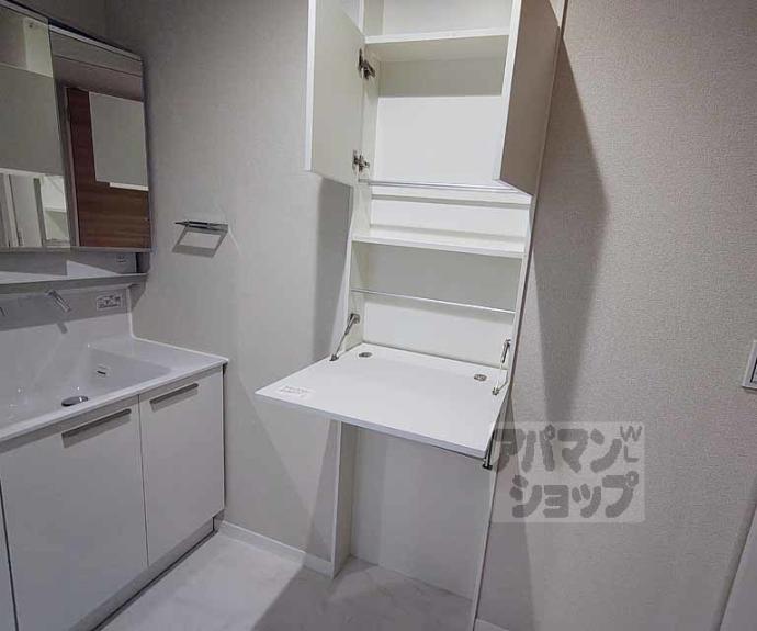 【エクレール　ヴェール　シャーメゾン西院】間取