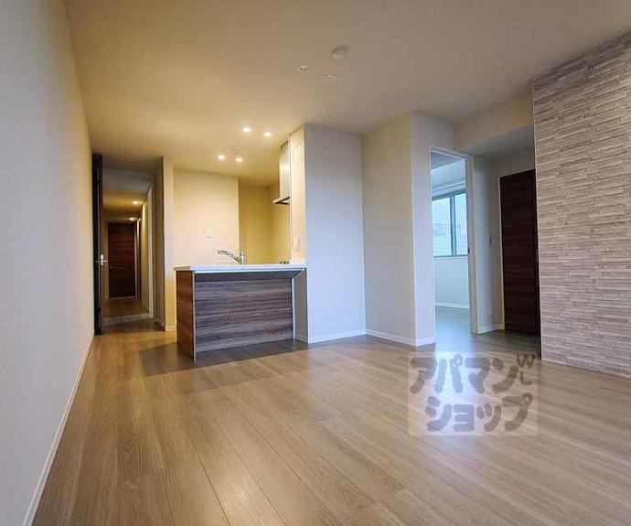 【エクレール　ヴェール　シャーメゾン西院】間取