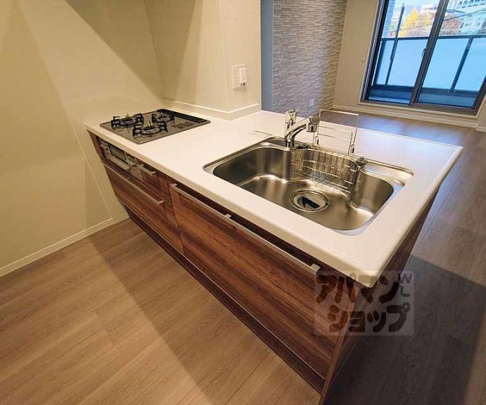 【エクレール　ヴェール　シャーメゾン西院】間取