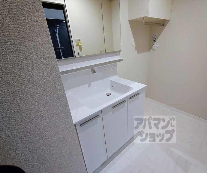 【エクレール　ヴェール　シャーメゾン西院】間取