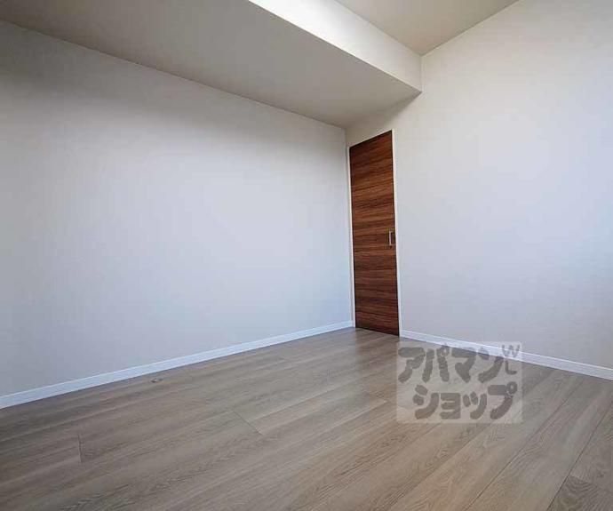 【エクレール　ヴェール　シャーメゾン西院】間取