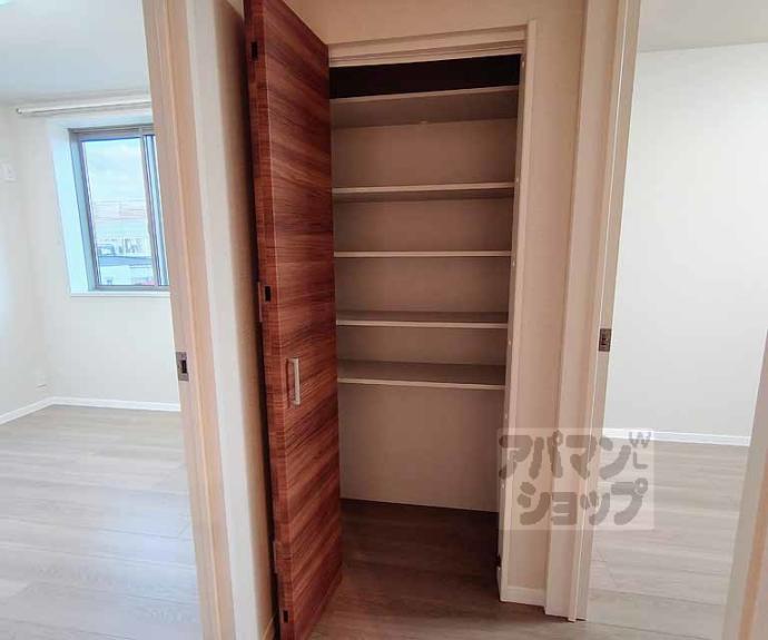 【エクレール　ヴェール　シャーメゾン西院】間取