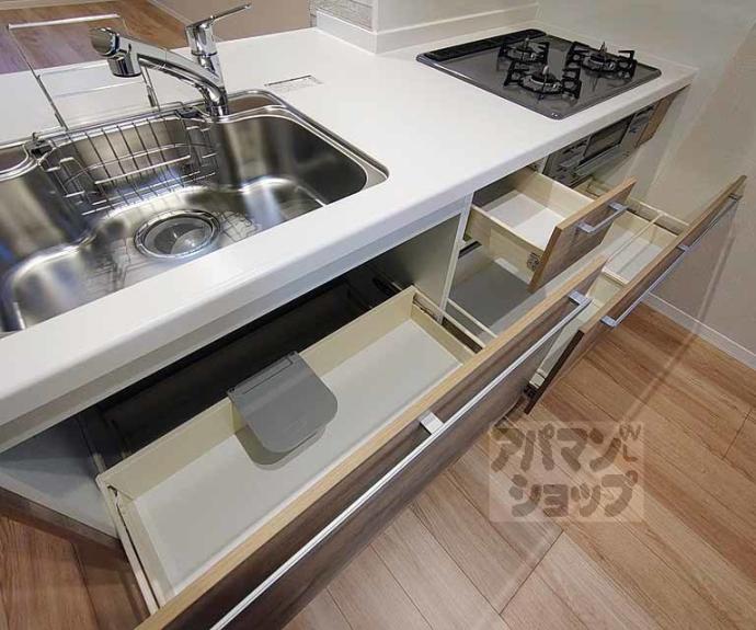 【エクレール　ヴェール　シャーメゾン西院】間取