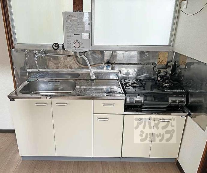 【深草大亀谷東寺町貸家】間取