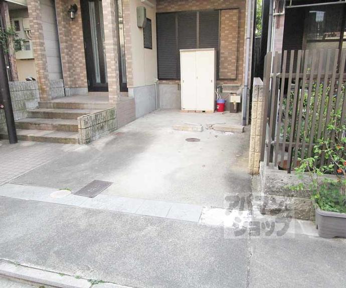 【小山下総町１１－１７貸家】間取