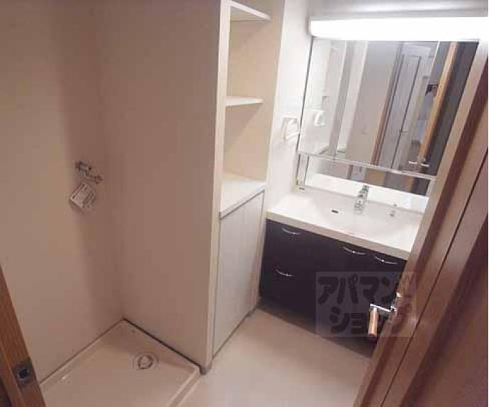 【パインフィールド西京極】間取