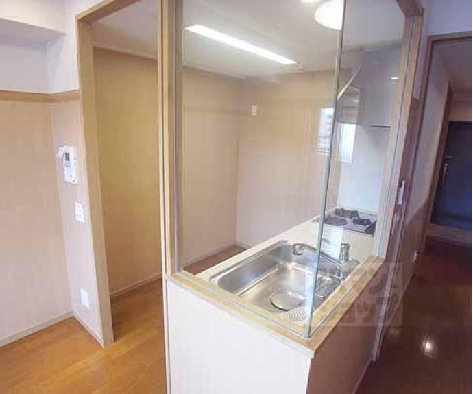 【パインフィールド西京極】間取