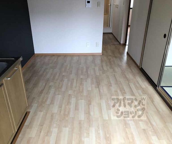 【ハイカムール上桂】間取