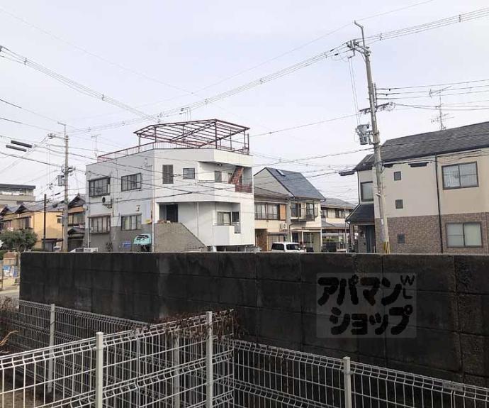 【ハイカムール上桂】間取