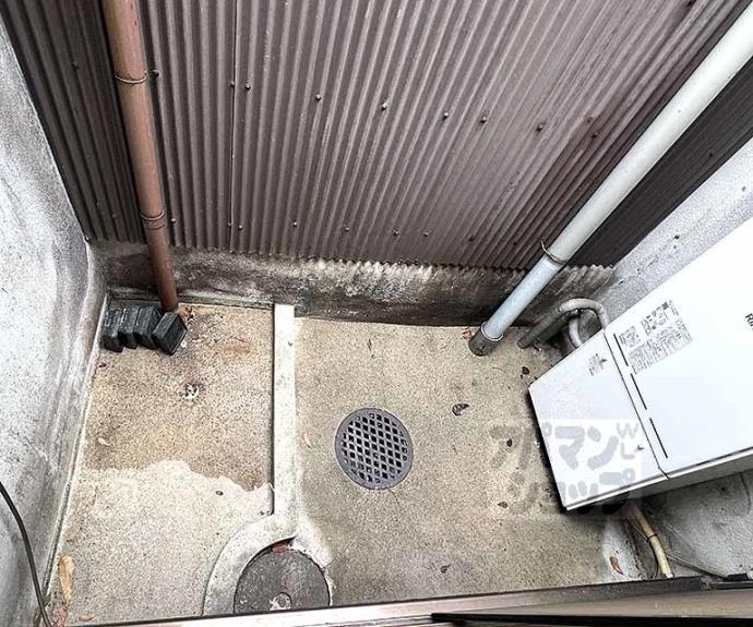 【信富町貸家】