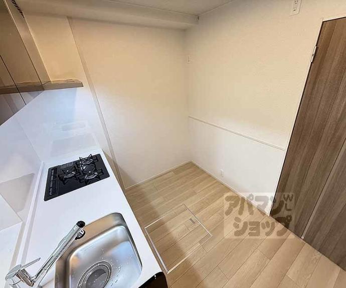 【グロブナーコート丹波口】間取