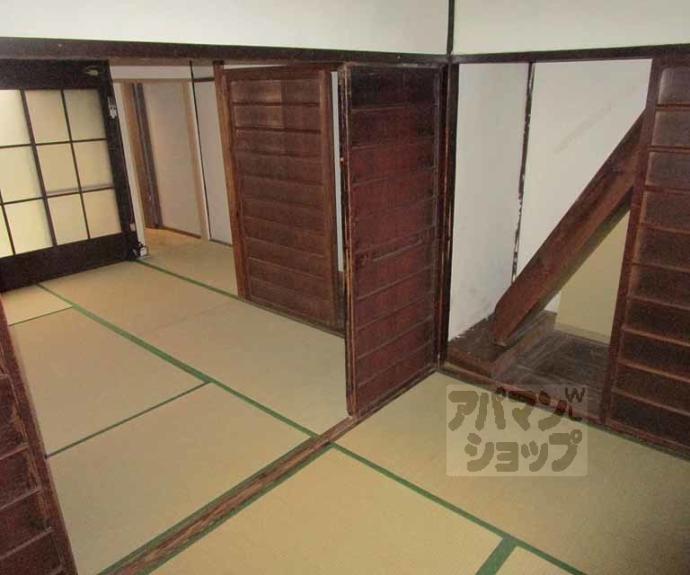 【紫野東舟岡町１３－２０貸家】間取
