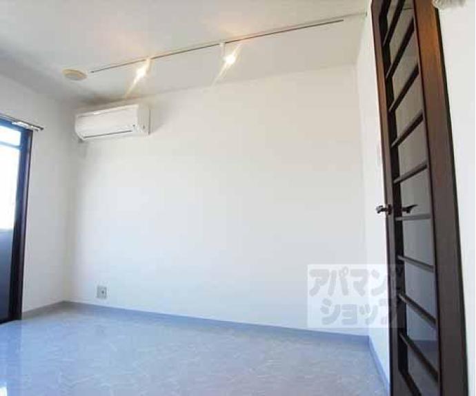 【エミネント上桂】間取