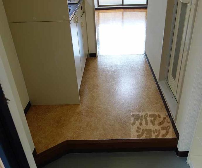 【フォンテーヌ８１】間取