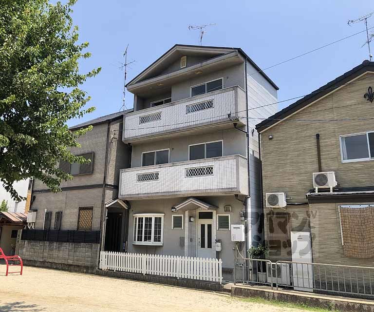 桂南巽町貸家