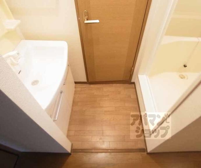 【プチ・ウエスト】間取