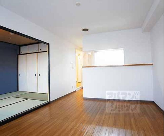 【プルーリオン上桂（ベルヴィ５４）】間取