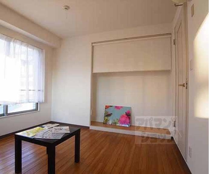 【プルーリオン上桂（ベルヴィ５４）】間取