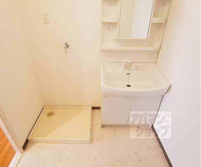 【プルーリオン上桂（ベルヴィ５４）】間取