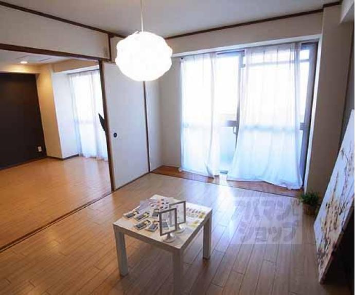 【プルーリオン上桂(ベルヴィ54)】間取