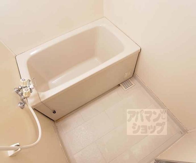 【プルーリオン上桂(ベルヴィ54)】間取