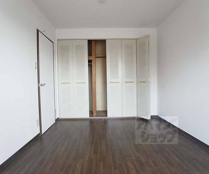 【プルーリオン上桂(ベルヴィ54)】間取