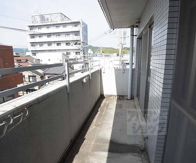 【プルーリオン上桂(ベルヴィ54)】間取