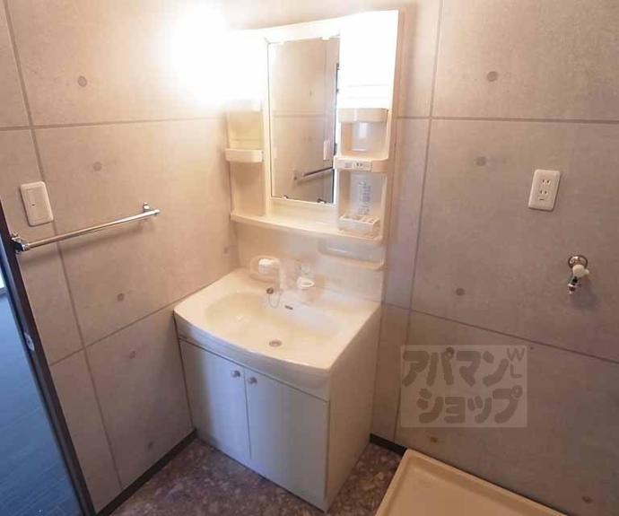 【ベルジュール小嶋】間取