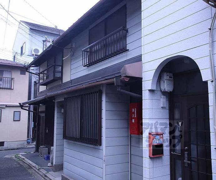 【壬生御所ノ内町２－９９貸家】