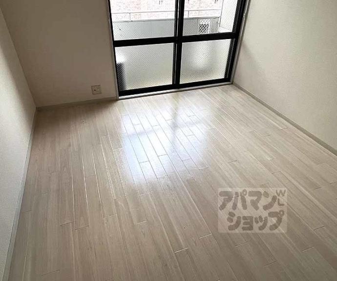【リバティ・アイ】間取