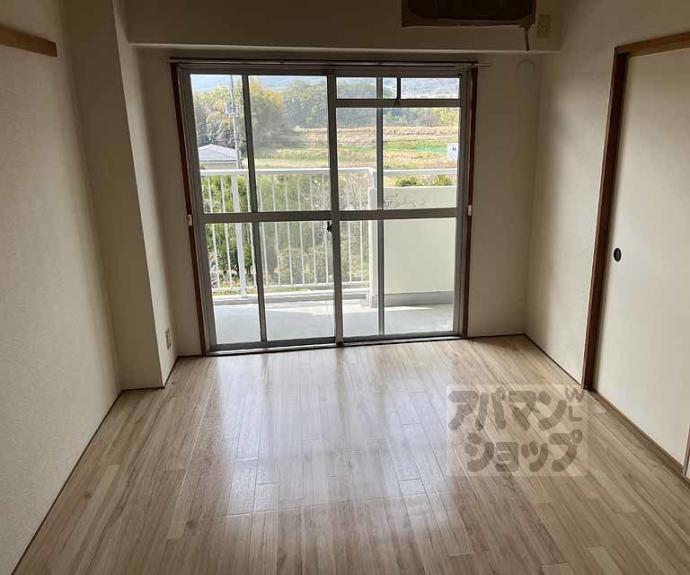 【ロイヤルハイツ高塚Ⅱ】間取