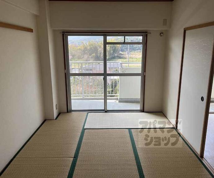 【ロイヤルハイツ高塚Ⅱ】間取