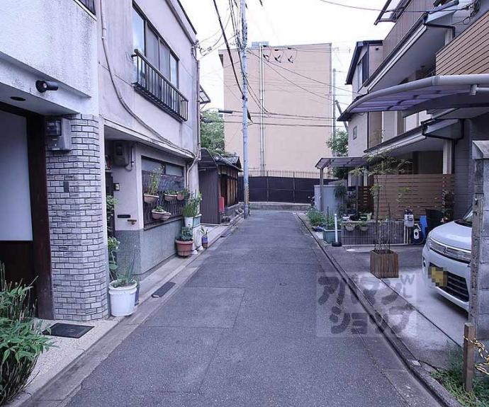 【Ｇｌａｄｖｉｓ二条式部】間取