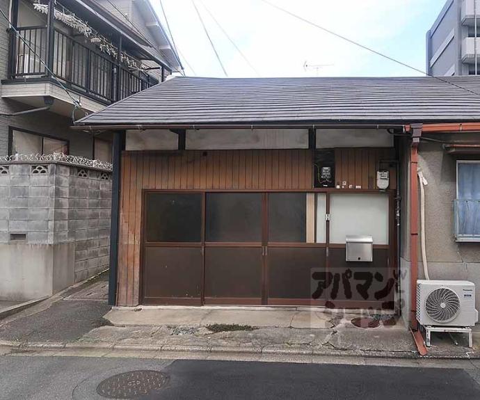 【西札辻町１４－５貸家】