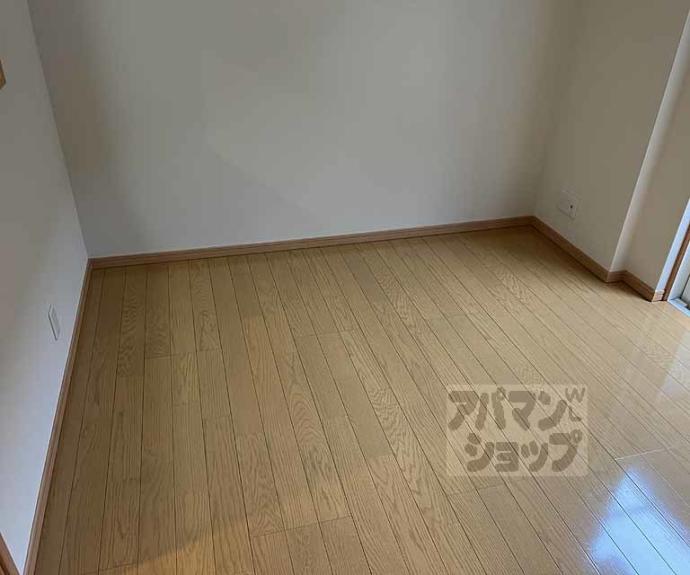 【カーサヴィレッジ桂】間取