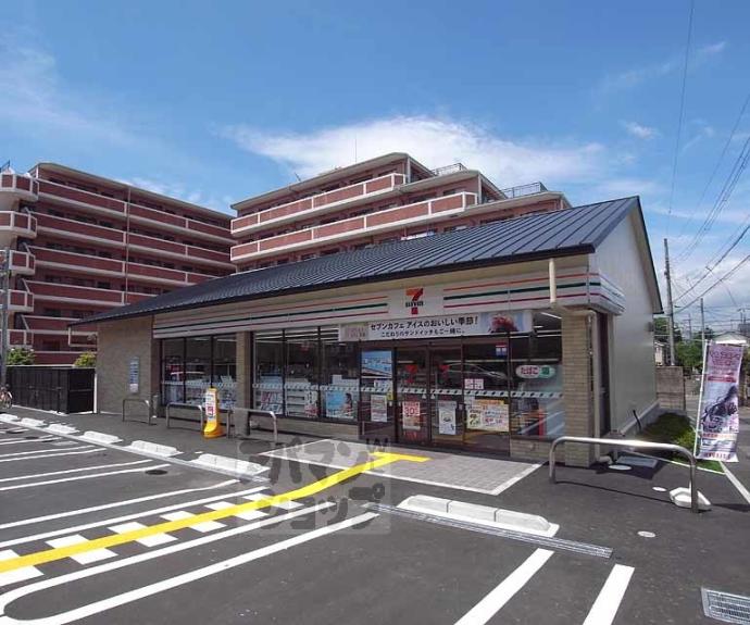 【ＰＩＮＥ　ＴＲＥＥ】間取