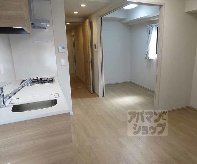 【ソルティア京都四条堀川】間取