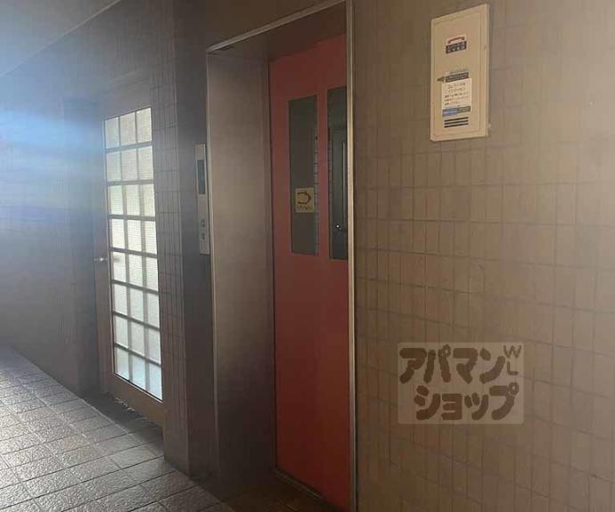 【シャルレ８番館】間取