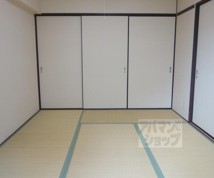 【シャルレ８番館】間取