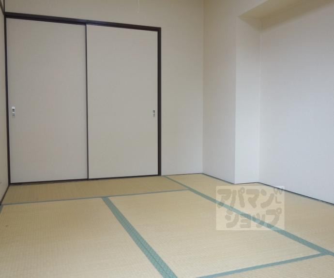 【シャルレ８番館】間取